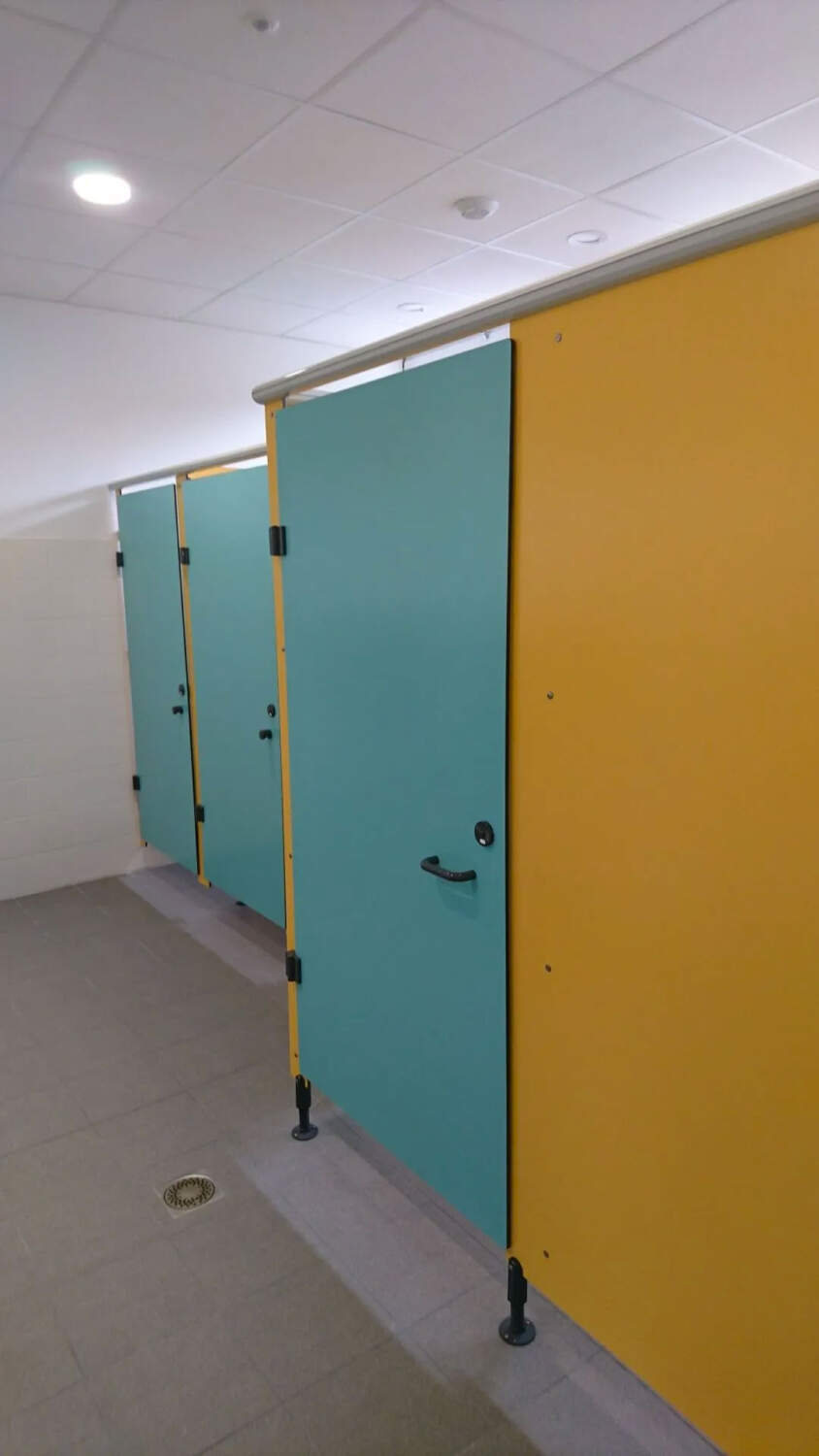 Cloisons pour sanitaire