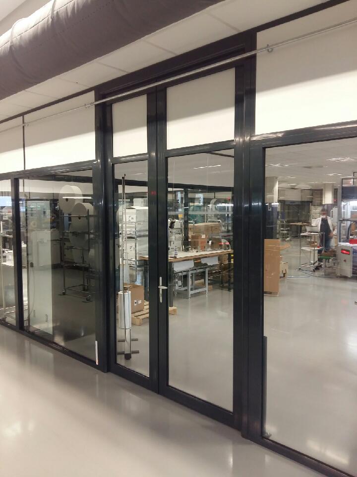 Cloisons pour un bâtiment industriel