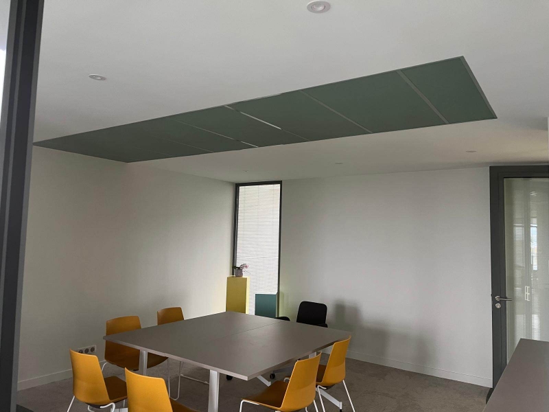 Agencement faux plafond pour les locaux professionnels